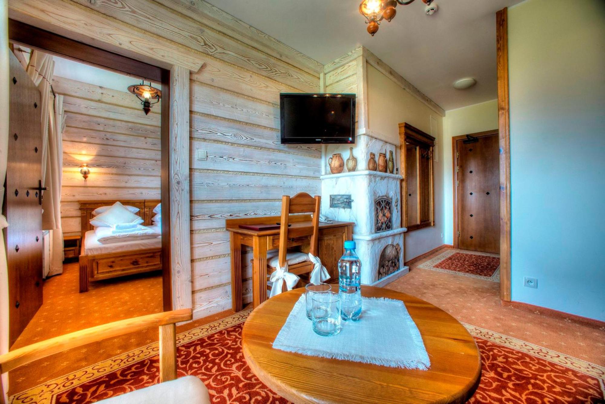 Hotel Carpatia Bieszczadzki Gosciniec Wetlina Buitenkant foto